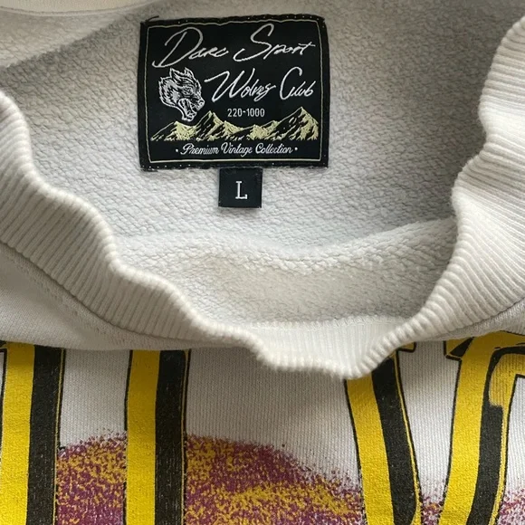 Darc Sport “Wolves” Crewneck – Clean & Classic 🐺 - Size Large - Picture 3 of 3